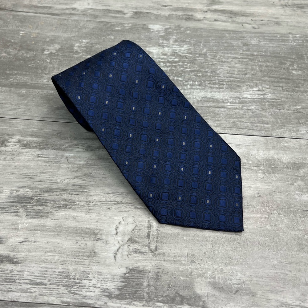 Robert Talbott Blue, Black & White Pattern Silk Tie